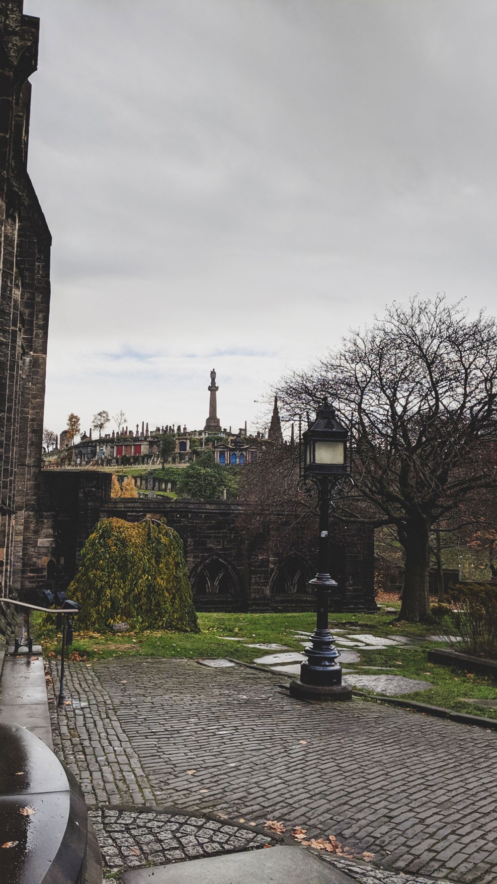 St-Mungos-Cathedral-Glasgow (4)